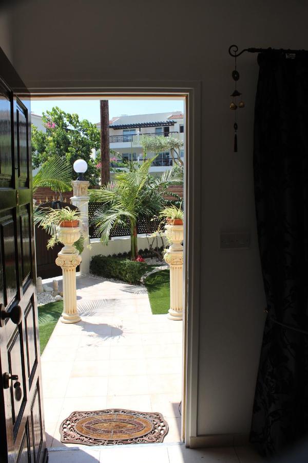 Ivoton Home Paphos ภายนอก รูปภาพ