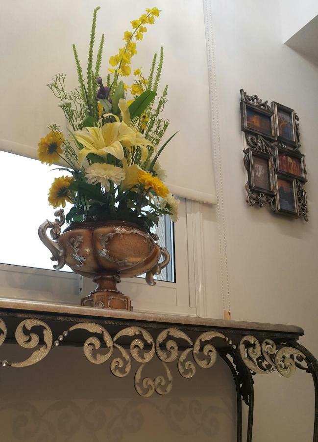 Ivoton Home Paphos ภายนอก รูปภาพ