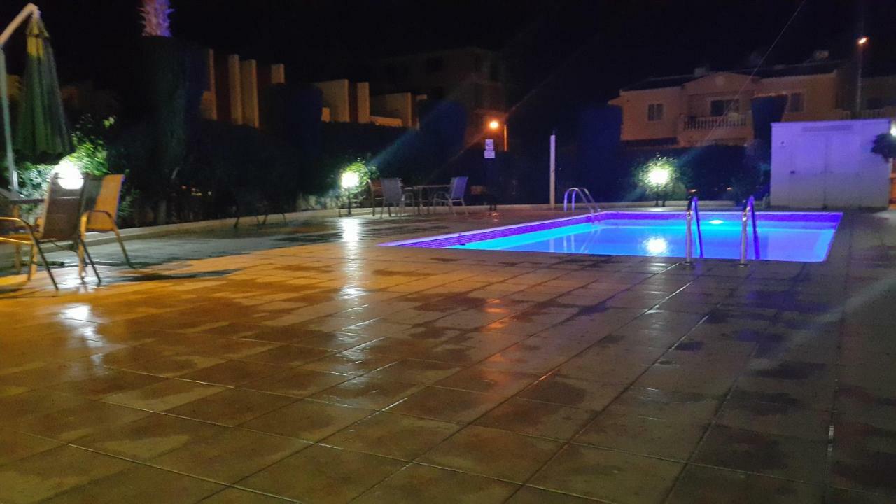 Ivoton Home Paphos ภายนอก รูปภาพ